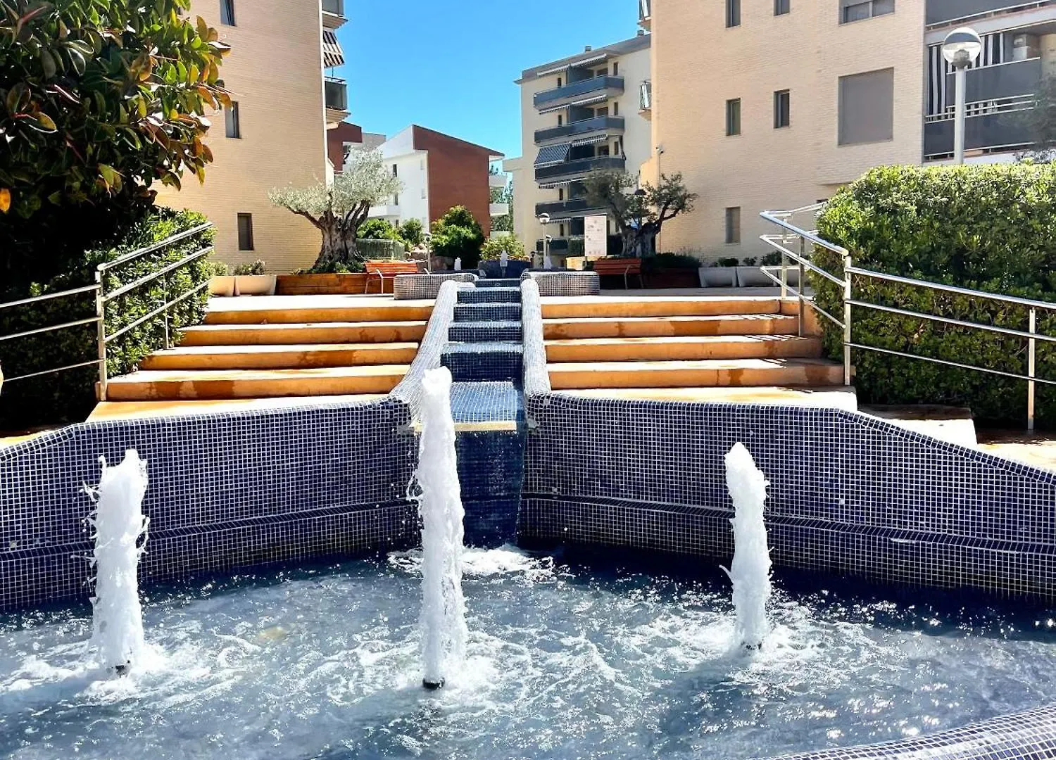 Apartamento En La Pineda Y Parking Spain